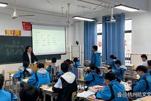 媒体人谈国足一天三练：像管理小学生一样处罚有意义吗？